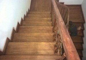 Sửa chữa lắp đặt cầu thang gỗ